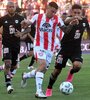 En su debut en Primera, Riestra rescató un 0-0 en Córdoba (Fuente: Télam)