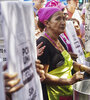 Cientos de cocineras y militantes de movimientos sociales se manifestaron. (Fuente: Télam)