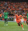 Kessié festeja el gol del empate marfileño (Fuente: AFP)