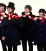 The Beatles durante el rodaje de Socorro