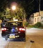 El auto del taxista baleado anoche cerca de las pilestas del Saladillo.