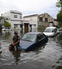 Algunas calles del conurbano se inundaron por completo.  (Fuente: AFP)