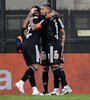 Riestra festeja en su cancha un triunfo importante. (Fuente: Fotobaires)