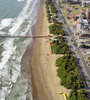 Las playas bonaerenses, vacías por la recesión nacional. 