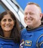 Los astronautas Sunita "Suni" Williams y Barry "Butch" Wilmore salieron hace más de 3 meses desde una estación de la NASA. Imagen: NASA.