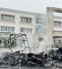 Autos dañados por los bombardeos de Ucrania en Bélgorod, Rusia. (Fuente: AFP)