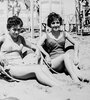 Alejandra Pizarnik e Ivonne Bordelois, en su juventud. (Fuente: Archivo)