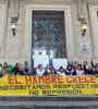 Mujeres de barrios populares se movilizaron a Gobernación. 