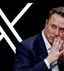 Elon Musk dio el brazo a torcer pero no sale del atolladero. (Fuente: AFP)