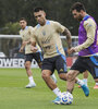 Lionel Messi y Lautaro Martínez durante la práctica en Ezeiza. (Fuente: Prensa)