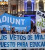 Ayer, toda la comunidad educativa se movilizó en Tucumán en contra del ajuste. (Fuente: Adrián Pérez)