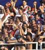 Unos 2000 hinchas del Millonario lograron ingresar al estadio en Asunción. (Fuente: AFP)