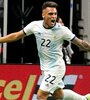 Lautaro Martínez grita uno de los tres goles que convirtió. (Fuente: AFP)