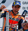 Marc Márquez, eufórico en San Marino. (Fuente: EFE)