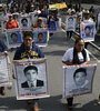 Manifestación y pedido de justicia en el centro de la capital mexicana. (Fuente: AFP)