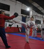 Walter Capurro en el momento del entrenamiento con sus alumnos. (Fuente: Sandra Cartasso)