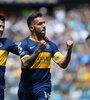 Tevez festeja el 1-0 parcial de Boca, que llegó tras una linda pirueta. (Fuente: Fotobaires)