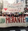 Mujeres migrantes en la marcha del 3J contra la expulsión arbitraria de Vanesa Gómez y su hijo en febrero de este año.