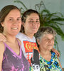 Cristina, al centro, y el reencuentro con las mujeres de su familia el día que la liberaron. (Fuente: Marcos Otaño)