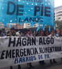 Los manifestantes llegaron poco antes del mediodía al lugar de la protesta, en Puerto Madero.