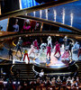 Un show estilo Grammy, con números musicales sobreproducidos que cortaron el ritmo de la ceremonia.  (Fuente: AFP)