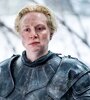 Gwendoline Christie en la armadura de Brienne of Tarth.