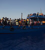 Migrantes africanos rescatados frente a la costa de Libia. (Fuente: AFP)