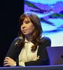 Cristina, durante la presentación de su libro en Mar del Plata.  (Fuente: Noticias Argentinas)