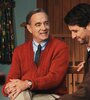 Tom Hanks y Matthew Rhys en el set del show infantil "Mister Rogers' Neighborhood".