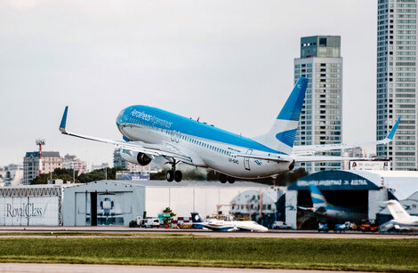 Aerolíneas Argentinas puso a la venta vuelos a Madrid y Miami