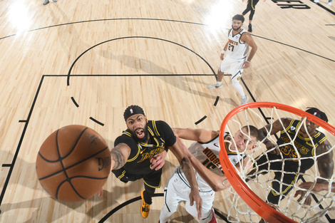 Anthony Davis, el héroe de la victoria de los Lakers ante Denver. (Fuente: AFP)