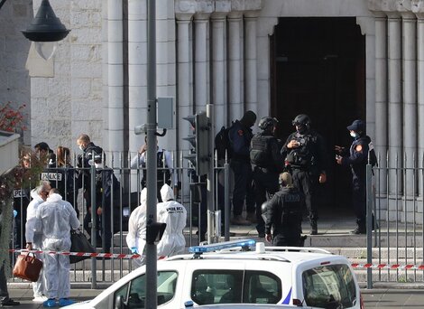 Ataque en Niza: un joven con un cuchillo mató a tres personas en una iglesia
