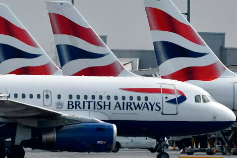 Coronavirus: British Airways vende desde copas hasta mantas de sus aviones