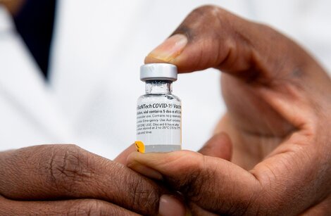 La ANMAT autorizó la vacuna de Pfizer contra el coronavirus