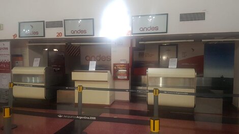 Andes suspendió por 10 días sus vuelos a Salta