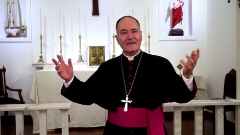El obispo de San Luis prohíbe a las mujeres dar oficios