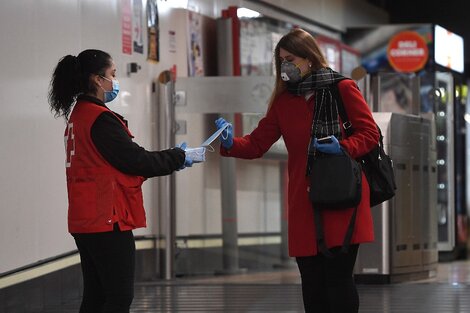 España: vuelve a caer la cifra de muertos por coronavirus 