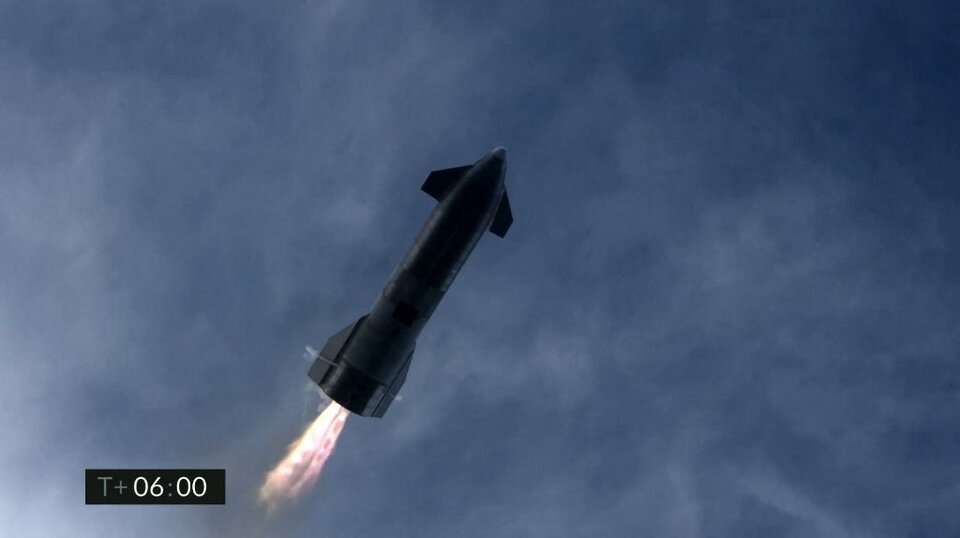 El SpaceX SN10 explotó minutos después de haber aterrizado