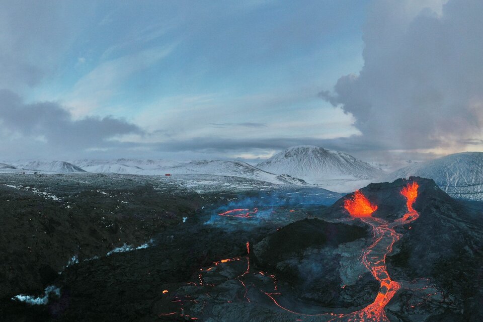 La erupción en Islandia se agrava con una tercera expulsión de lava 