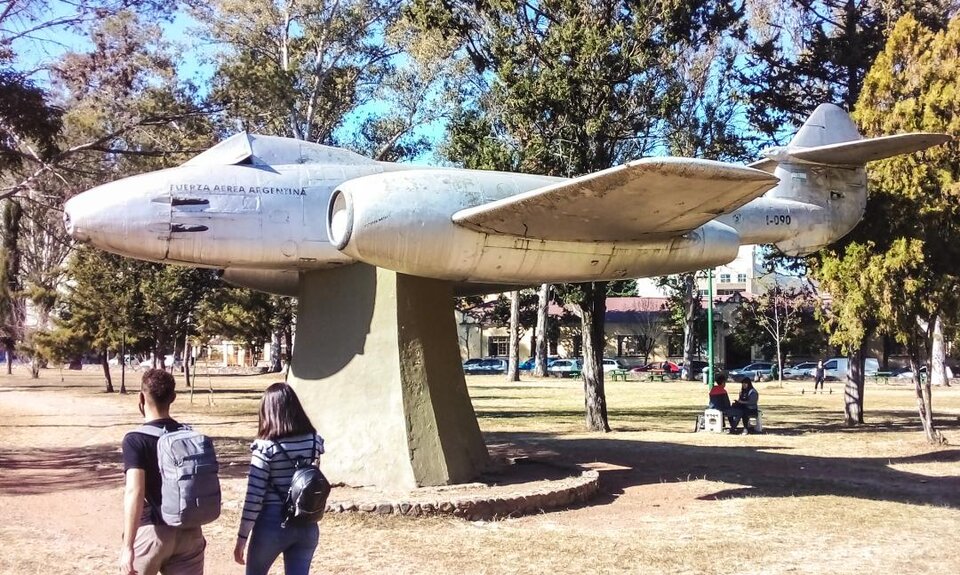 El Gloster Meteor de Salta y los pilotos de Perón