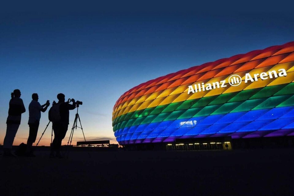 El rechazo de la UEFA a la iluminación con la bandera del Orgullo y la respuesta de Múnich