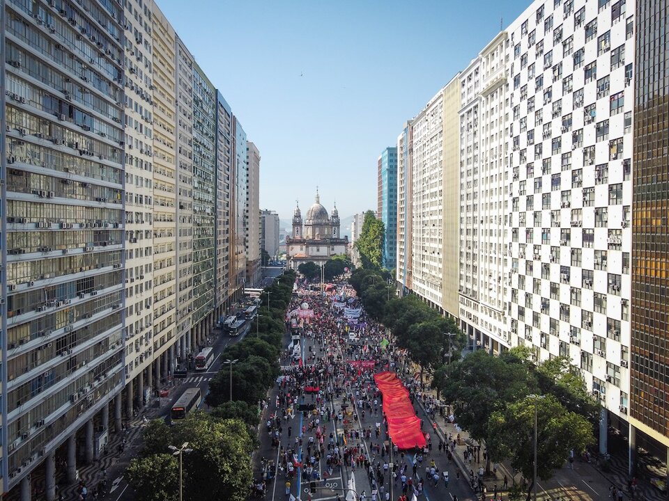 Los brasileños salen a la calle a pedir el impeachment de Bolsonaro