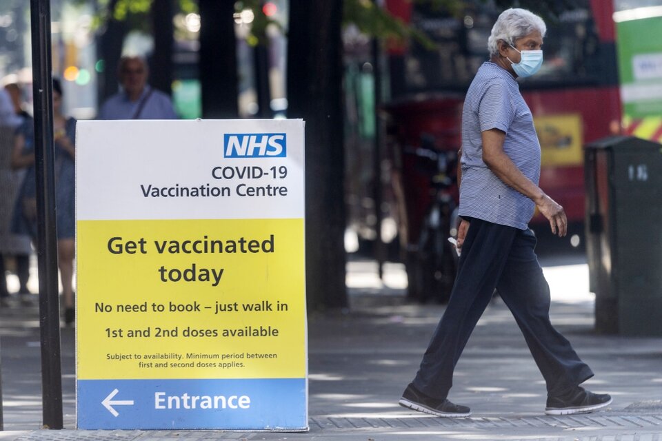 Gran Bretaña busca evitar una nueva ola de Covid apostando a la vacunación