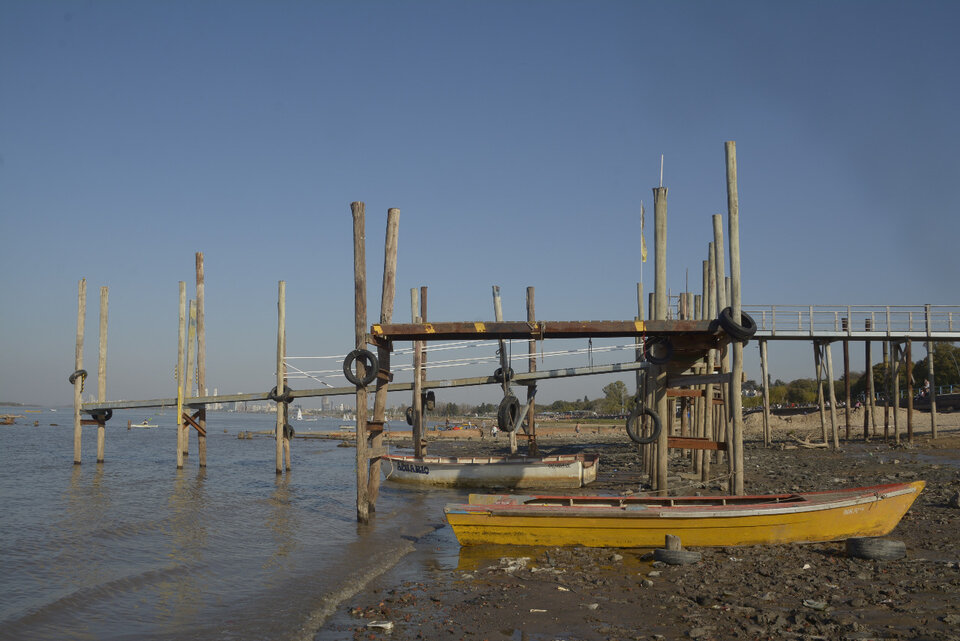 Río Paraná: por la bajante histórica, suspenden un tradicional certamen de pesca