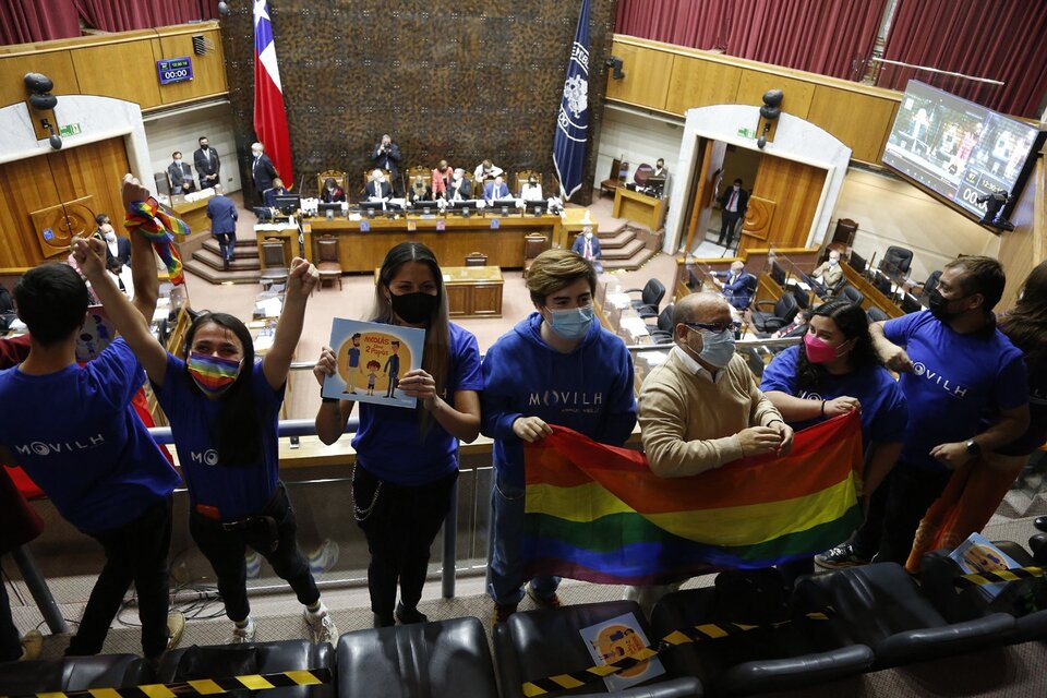 Chile aprobó el matrimonio igualitario