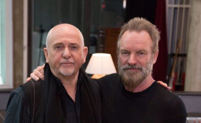 Elecciones en Chile: Sting y Peter Gabriel dan un apoyo cantado a Gabriel Boric