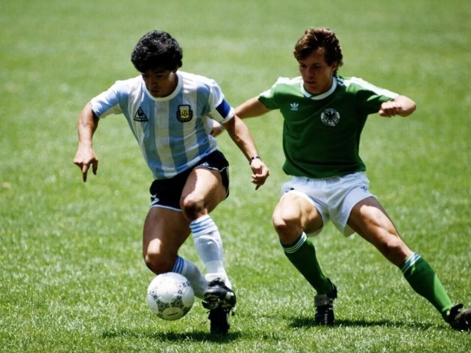 La camiseta de Maradona de la final del 86 ya está en la Argentina