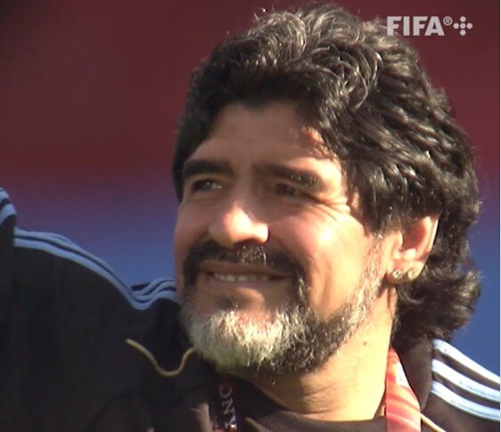 El emotivo video de Maradona con el que FIFA festejó el pase de la Selección argentina a octavos