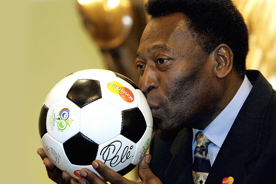 Luto en el fútbol mundial: murió Pelé
