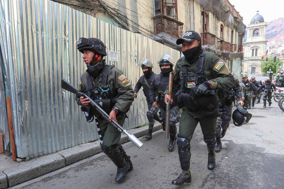 Tráfico de armas a Bolivia: denuncian el cajoneo de la causa en Comodoro Py